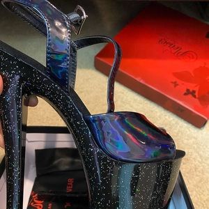 black/holographic size 7 pleaser dancer heels.